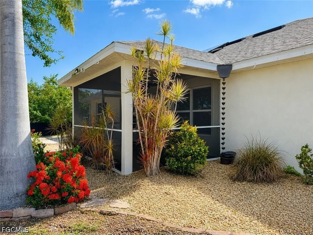 2600 NW 1st Place Cape Coral FL 33993