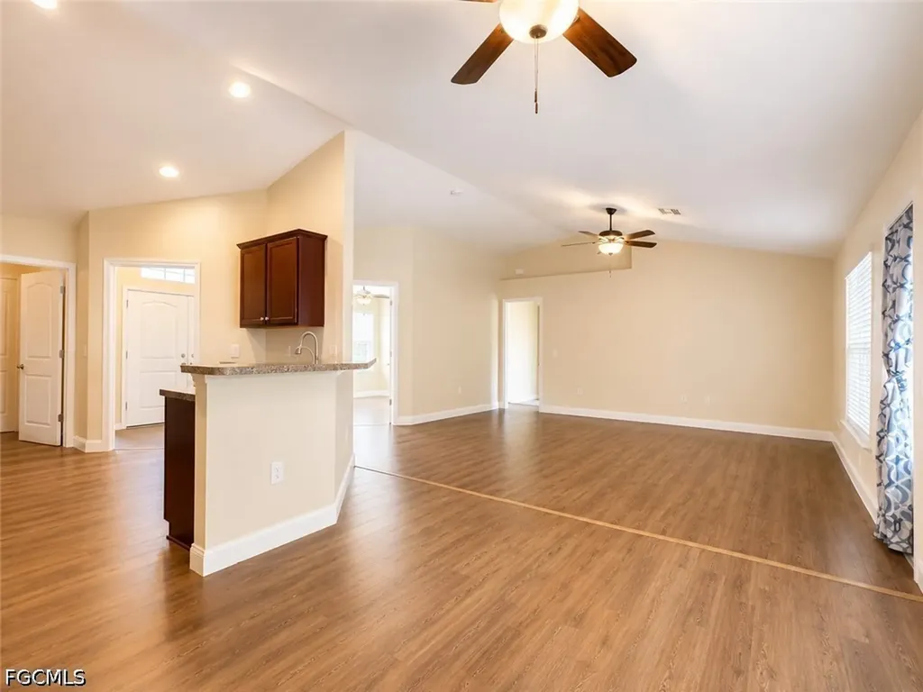 2600 NW 1st Place Cape Coral FL 33993