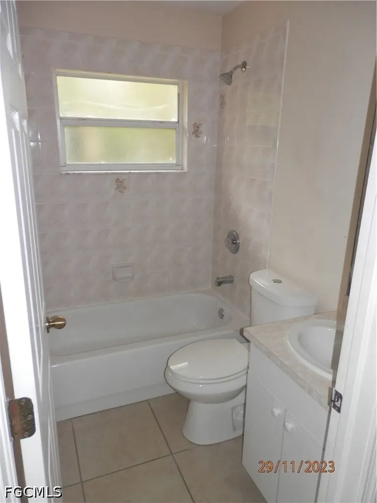 2410 NE 6th Street Cape Coral FL 33909
