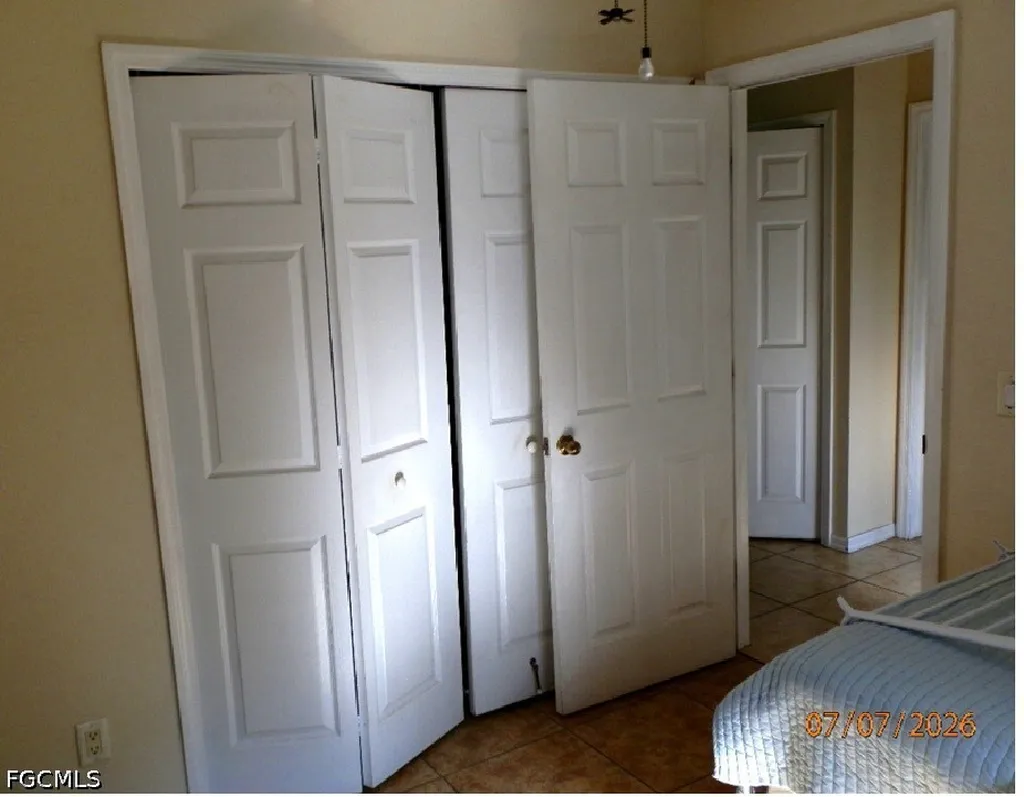 2410 NE 6th Street Cape Coral FL 33909