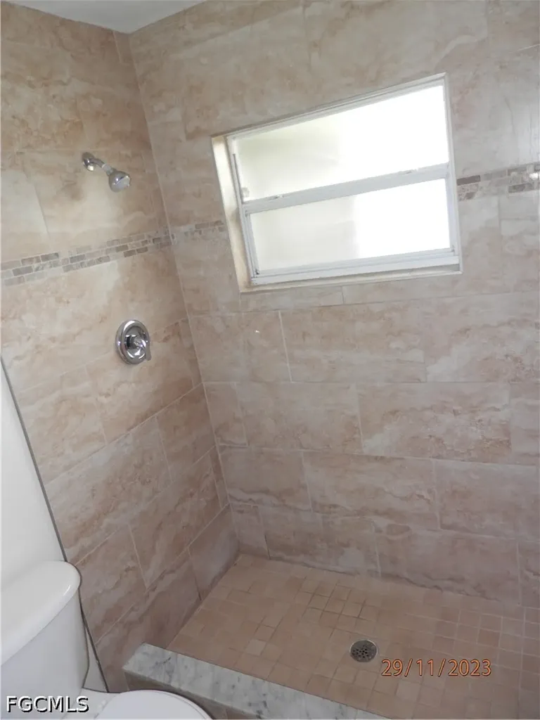 2410 NE 6th Street Cape Coral FL 33909