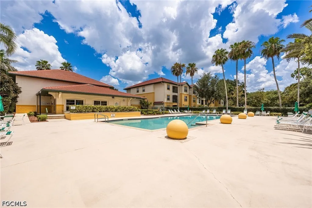 11480 Villa Grand Fort Myers FL 33913