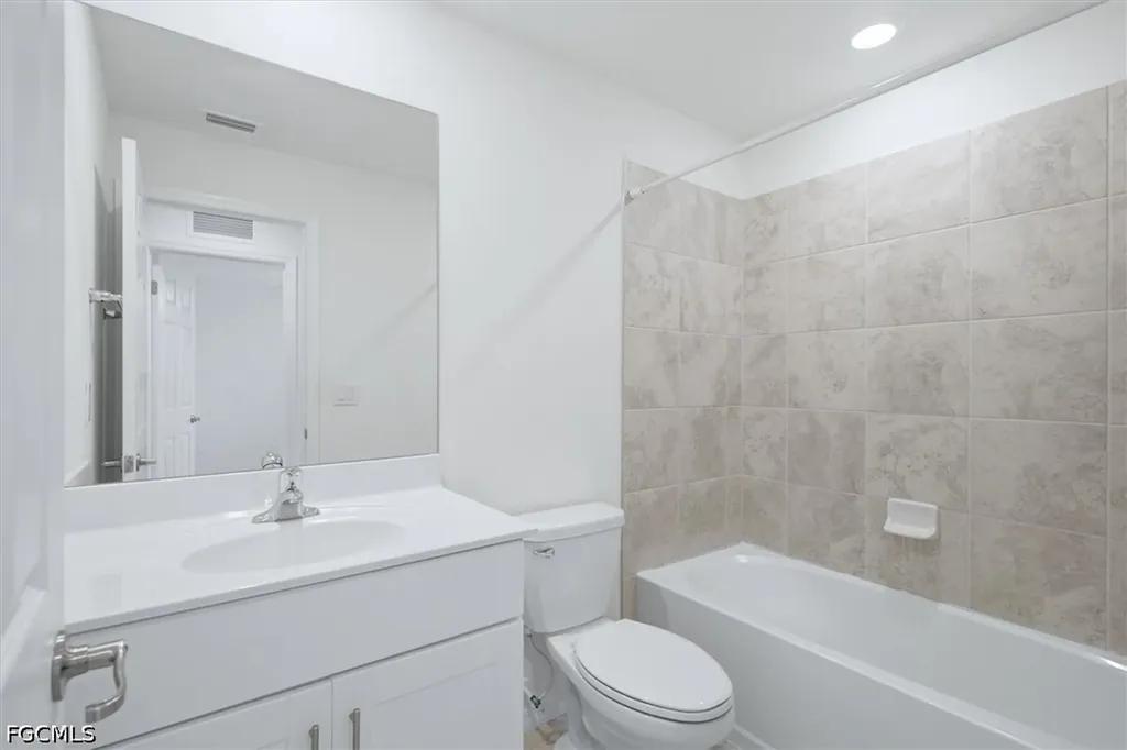 14032 Oviedo Place Fort Myers FL 33905