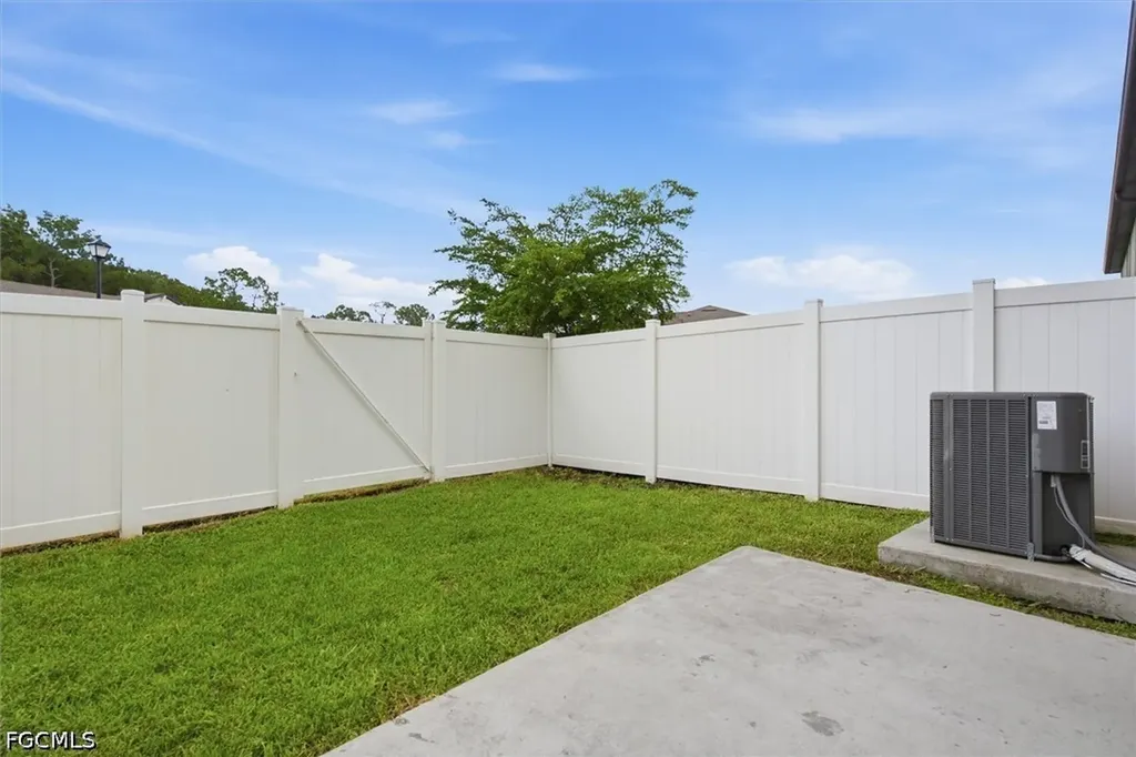 14032 Oviedo Place Fort Myers FL 33905