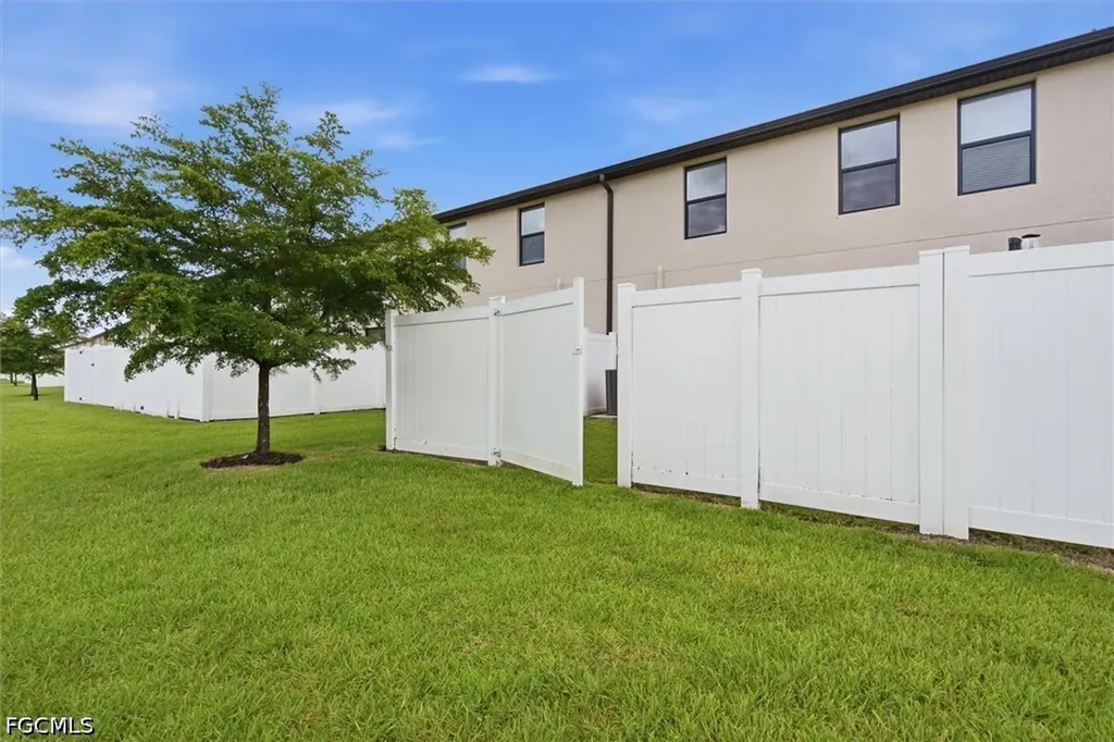 14032 Oviedo Place Fort Myers FL 33905