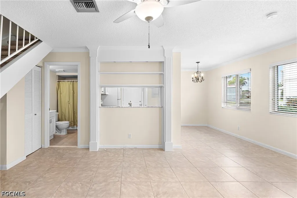 5837 Queen Elizabeth Way Fort Myers FL 33907