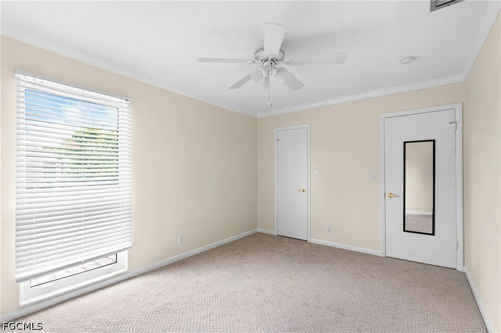 5837 Queen Elizabeth Way Fort Myers FL 33907