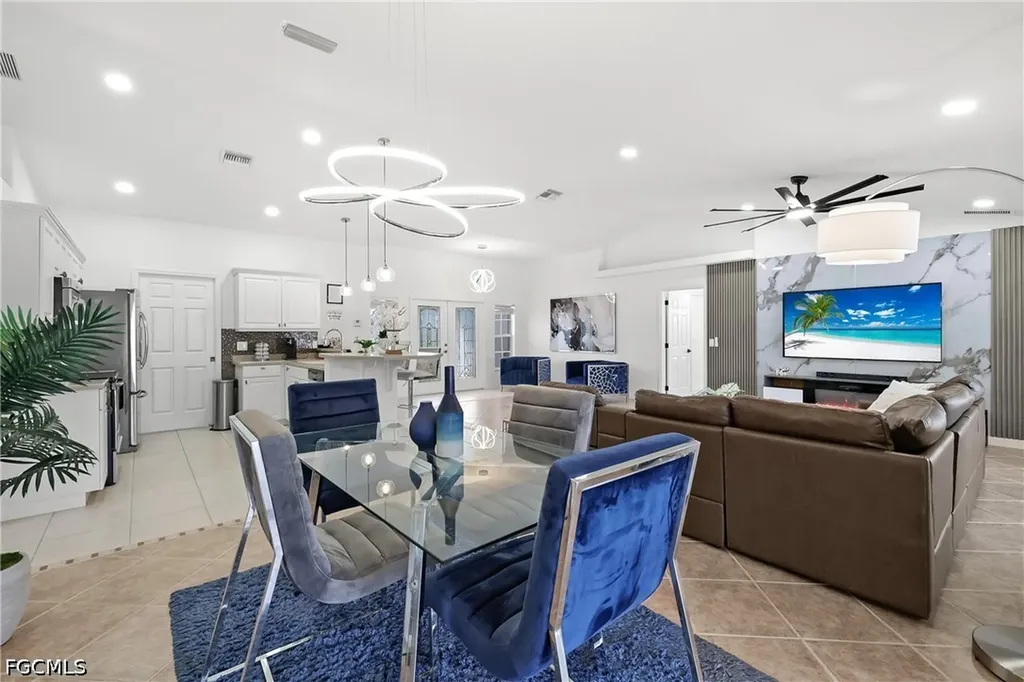 1801 Everest Parkway Cape Coral FL 33904