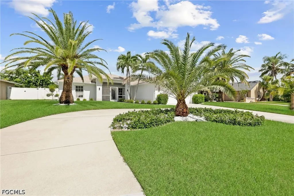 1801 Everest Parkway Cape Coral FL 33904