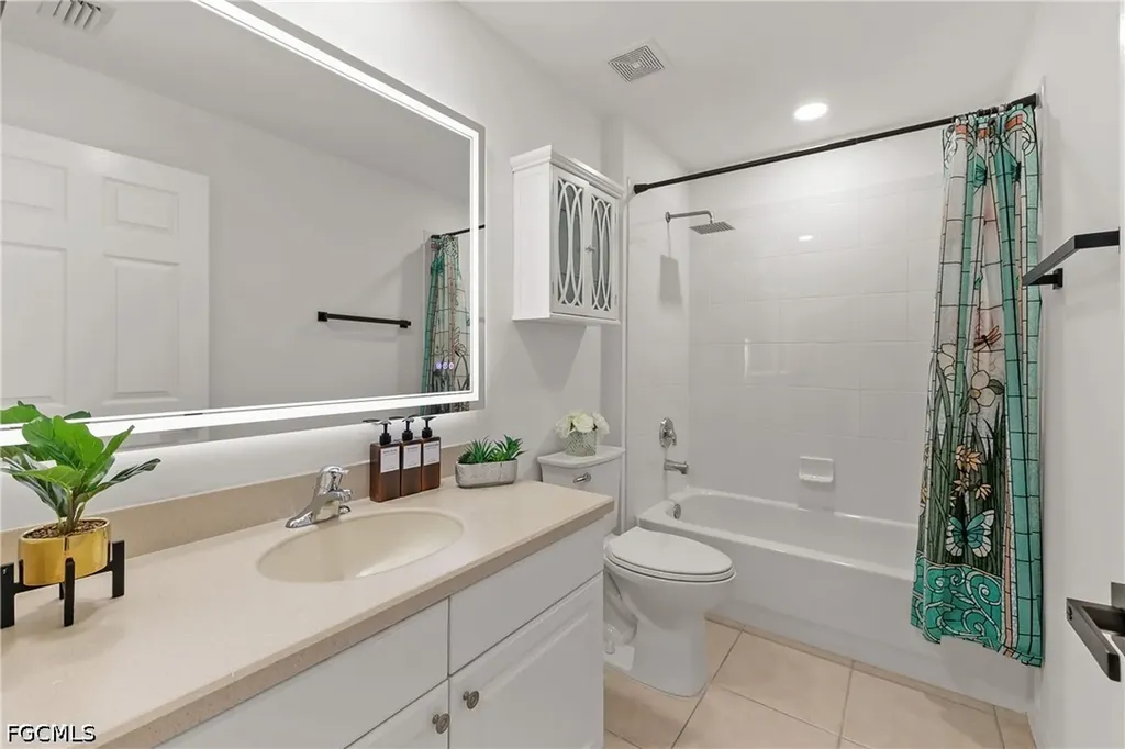 1801 Everest Parkway Cape Coral FL 33904