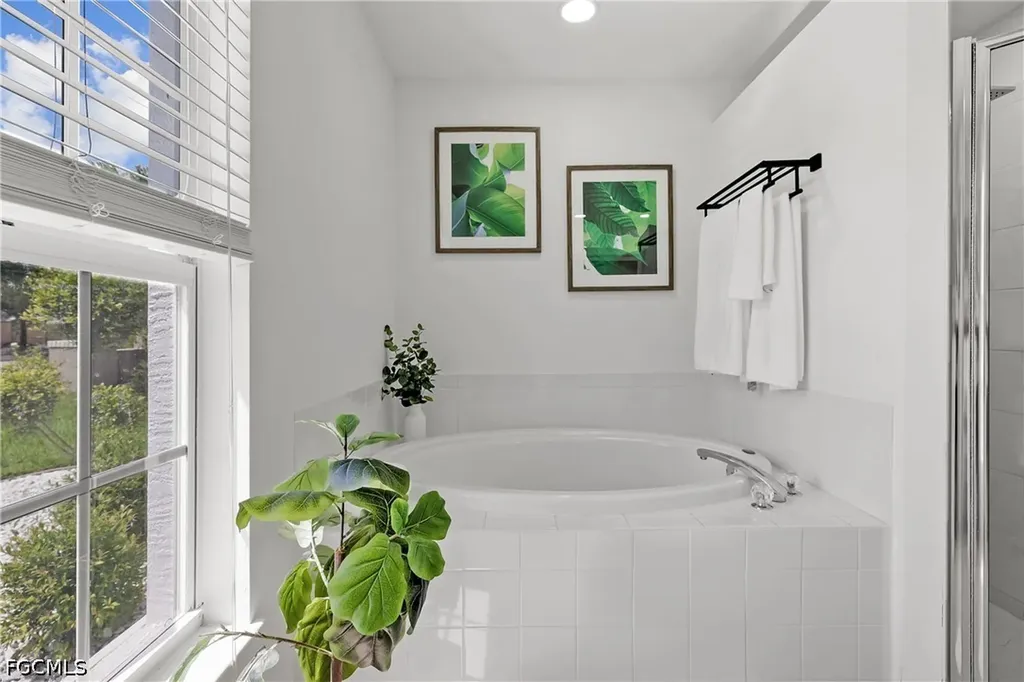 1801 Everest Parkway Cape Coral FL 33904