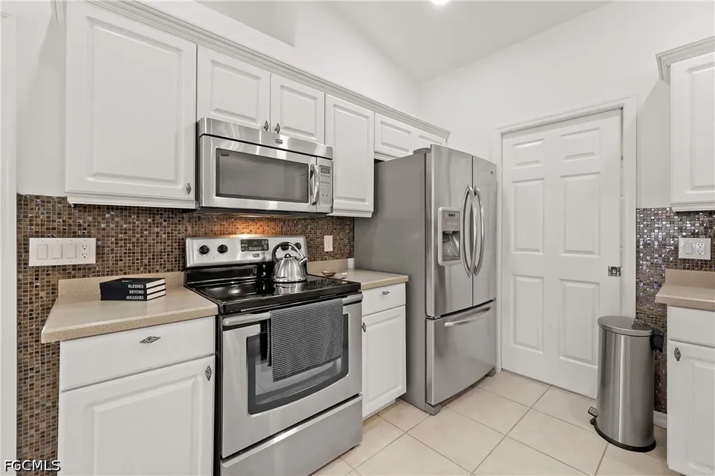 1801 Everest Parkway Cape Coral FL 33904