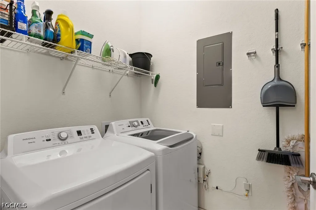 8641 Piazza Del Lago Circle Estero FL 33928