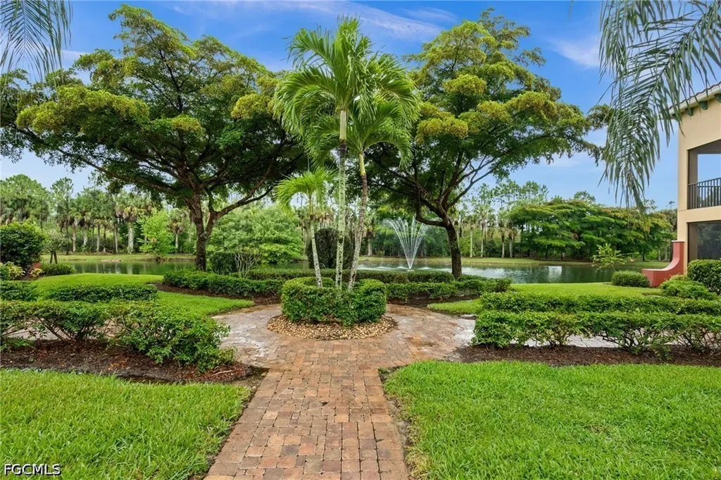 8641 Piazza Del Lago Circle Estero FL 33928