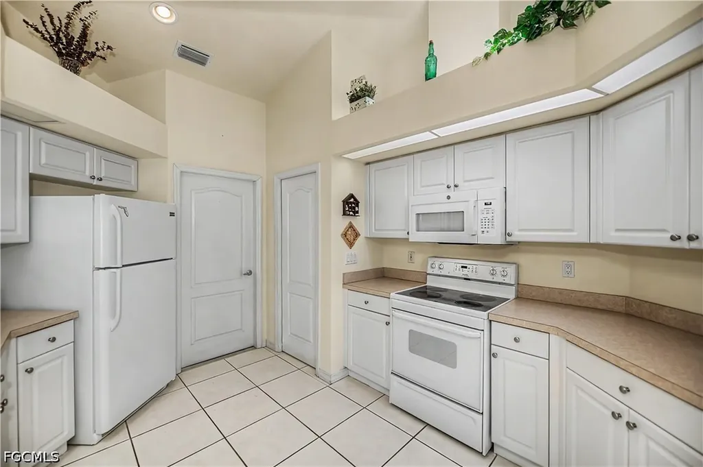 2606 SE 21st Avenue Cape Coral FL 33904