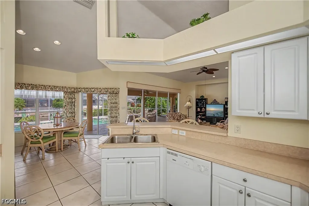 2606 SE 21st Avenue Cape Coral FL 33904