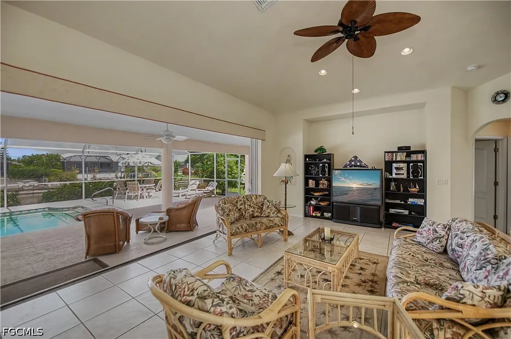 2606 SE 21st Avenue Cape Coral FL 33904