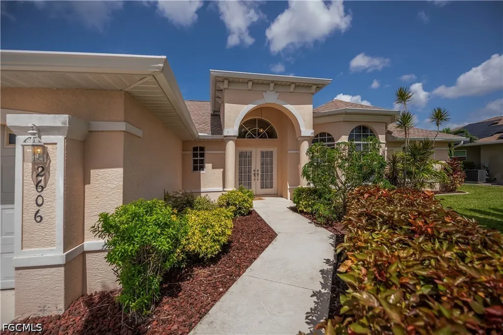 2606 SE 21st Avenue Cape Coral FL 33904