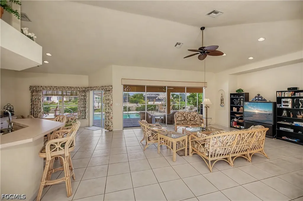 2606 SE 21st Avenue Cape Coral FL 33904