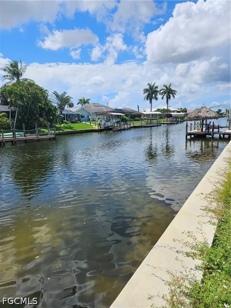3535 SW 2nd Avenue Cape Coral FL 33914