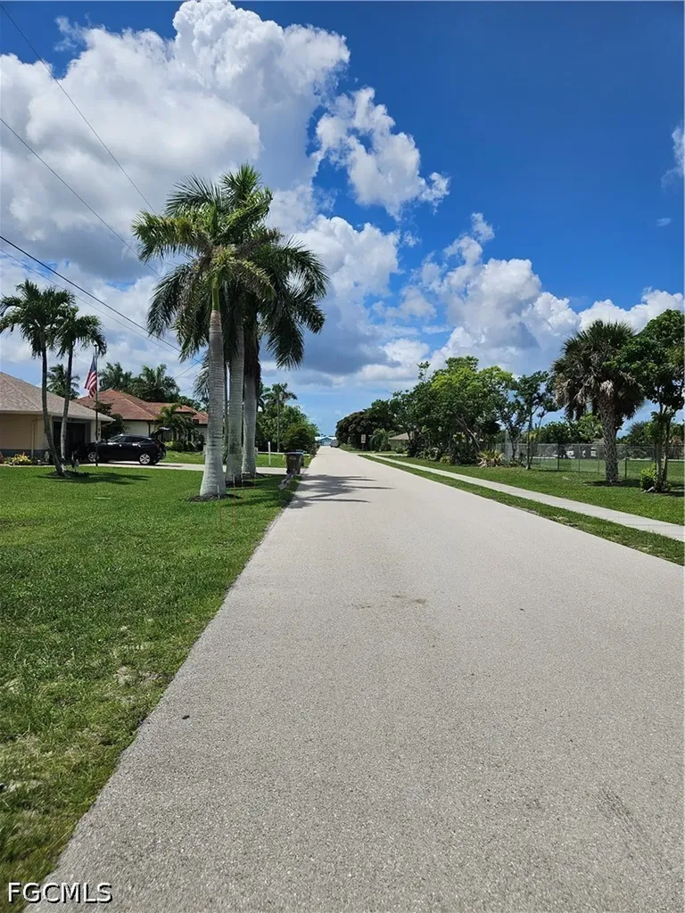 3535 SW 2nd Avenue Cape Coral FL 33914