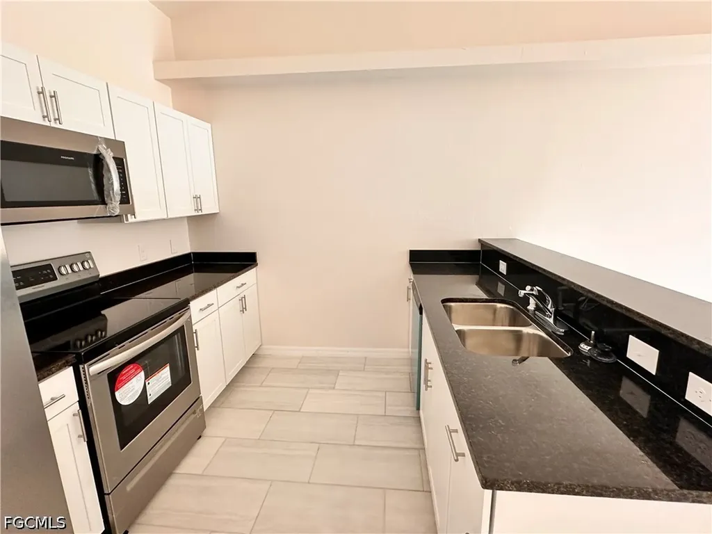 832 Gleason Parkway Cape Coral FL 33914