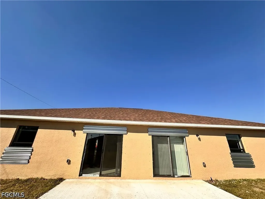 832 Gleason Parkway Cape Coral FL 33914