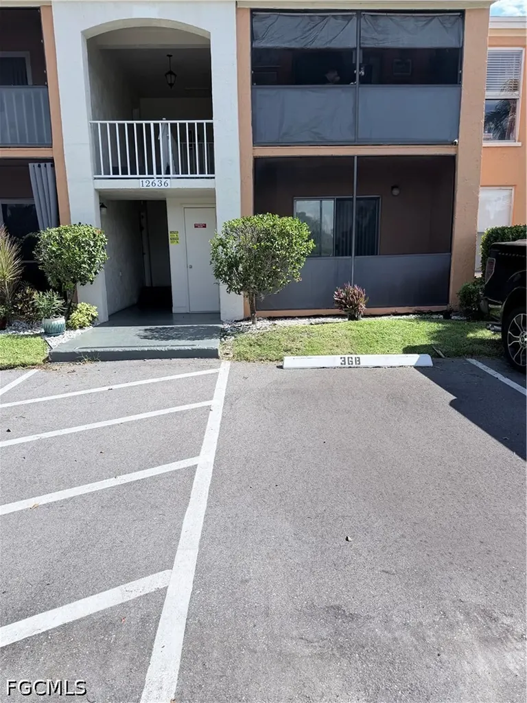 12636 Kenwood Lane Fort Myers FL 33907