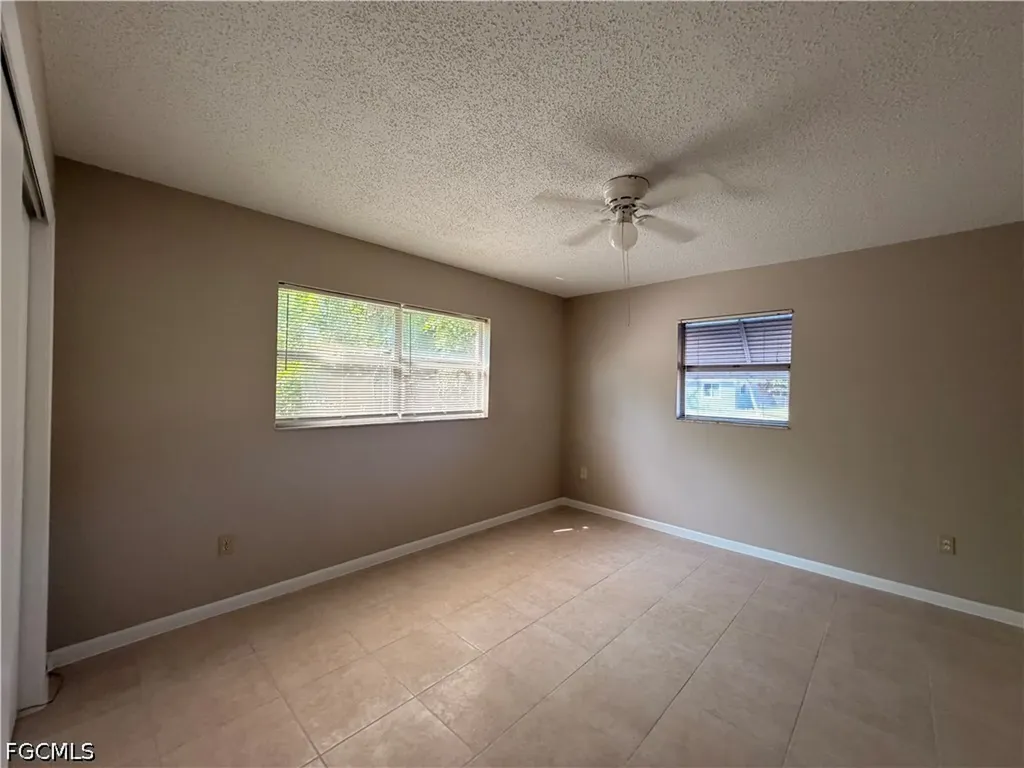 18433 Iris Road Fort Myers FL 33967