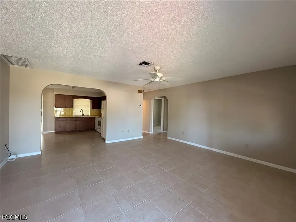18433 Iris Road Fort Myers FL 33967