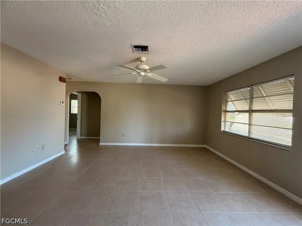 18433 Iris Road Fort Myers FL 33967