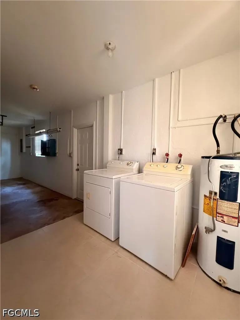 18433 Iris Road Fort Myers FL 33967