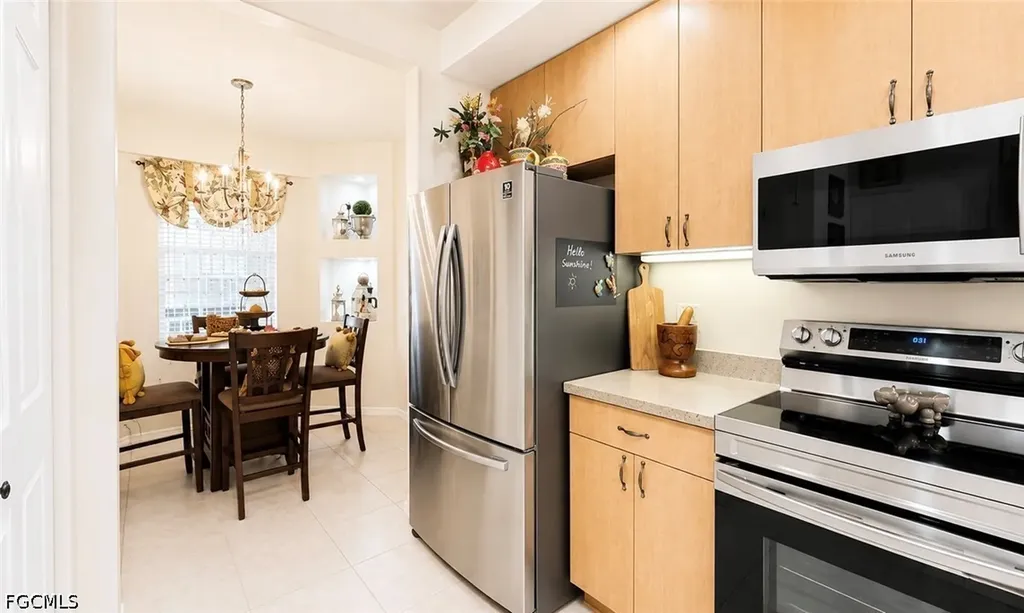 1133 Van Loon Commons Circle Cape Coral FL 33909