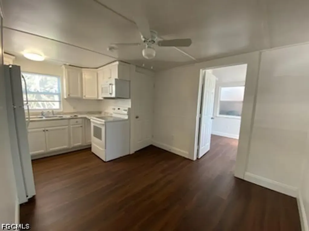 717 Burdick Avenue Fort Myers FL 33905