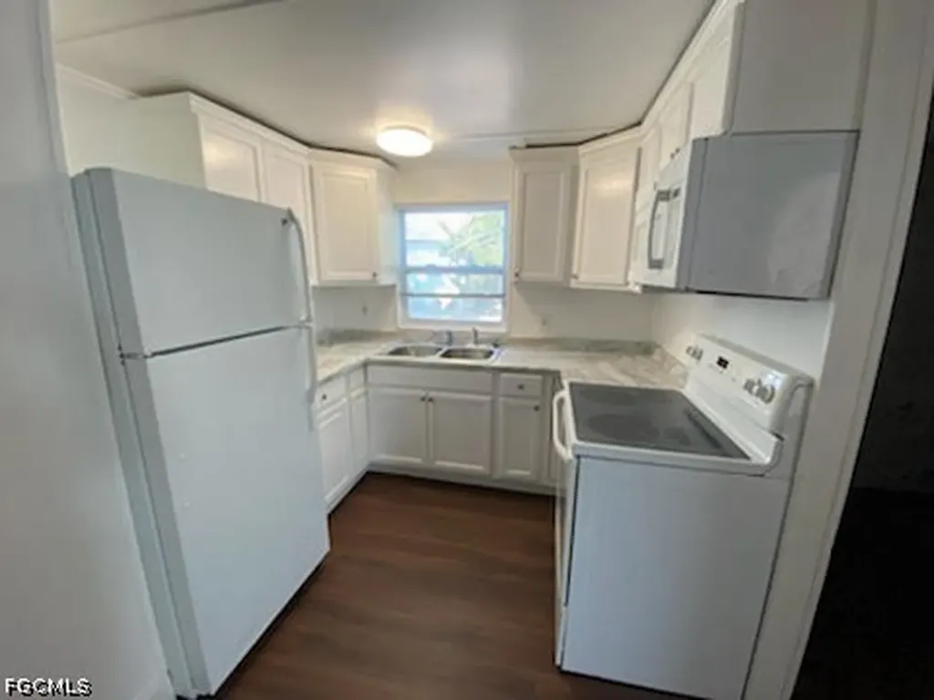 717 Burdick Avenue Fort Myers FL 33905
