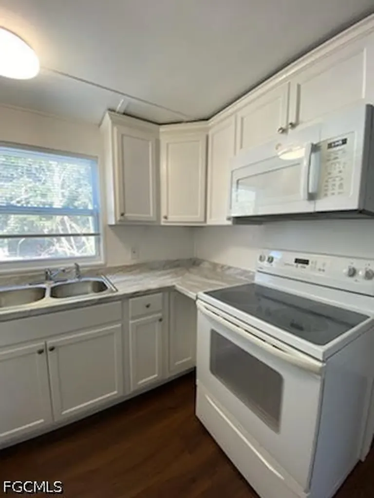 717 Burdick Avenue Fort Myers FL 33905
