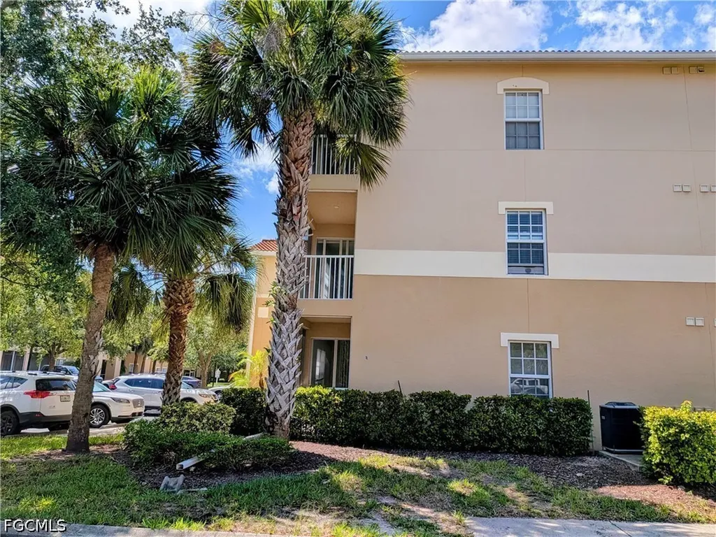 9025 Colby Drive Fort Myers FL 33919