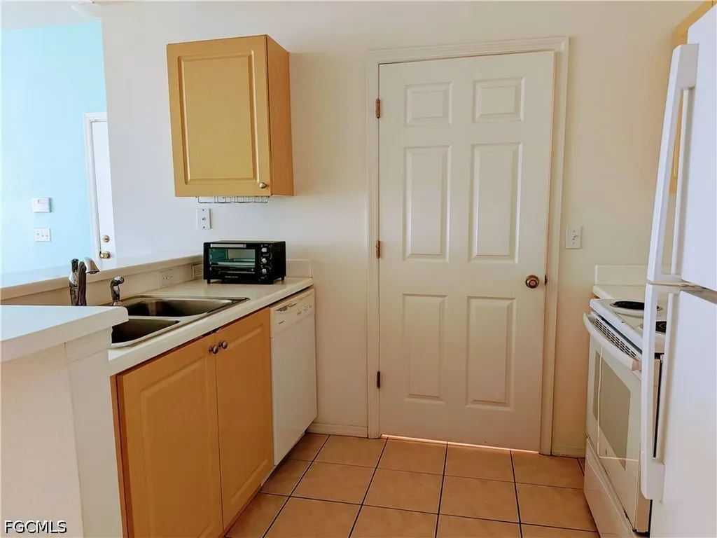 9025 Colby Drive Fort Myers FL 33919