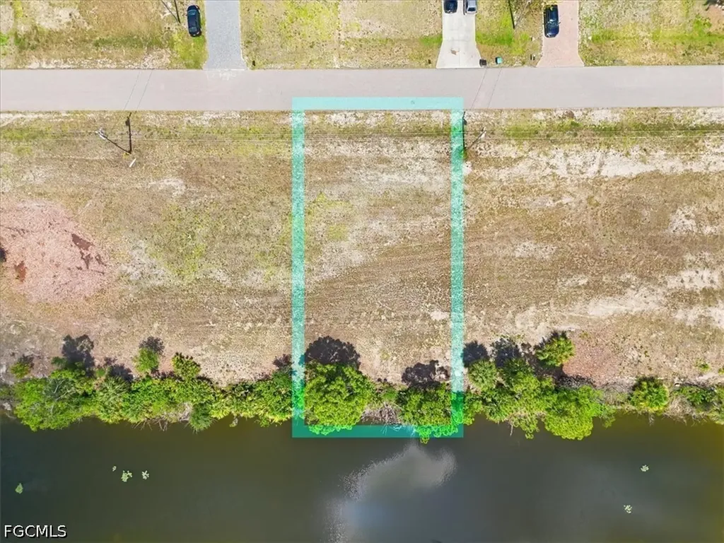 2912 NE 1st Place Cape Coral FL 33909