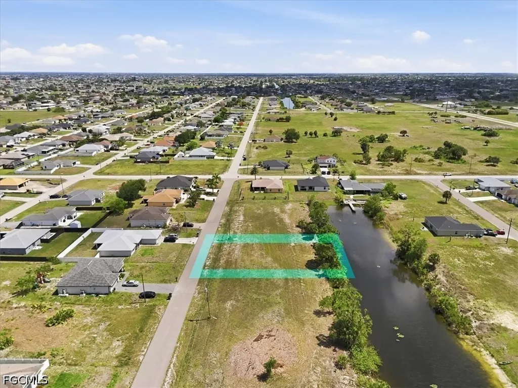 2912 NE 1st Place Cape Coral FL 33909