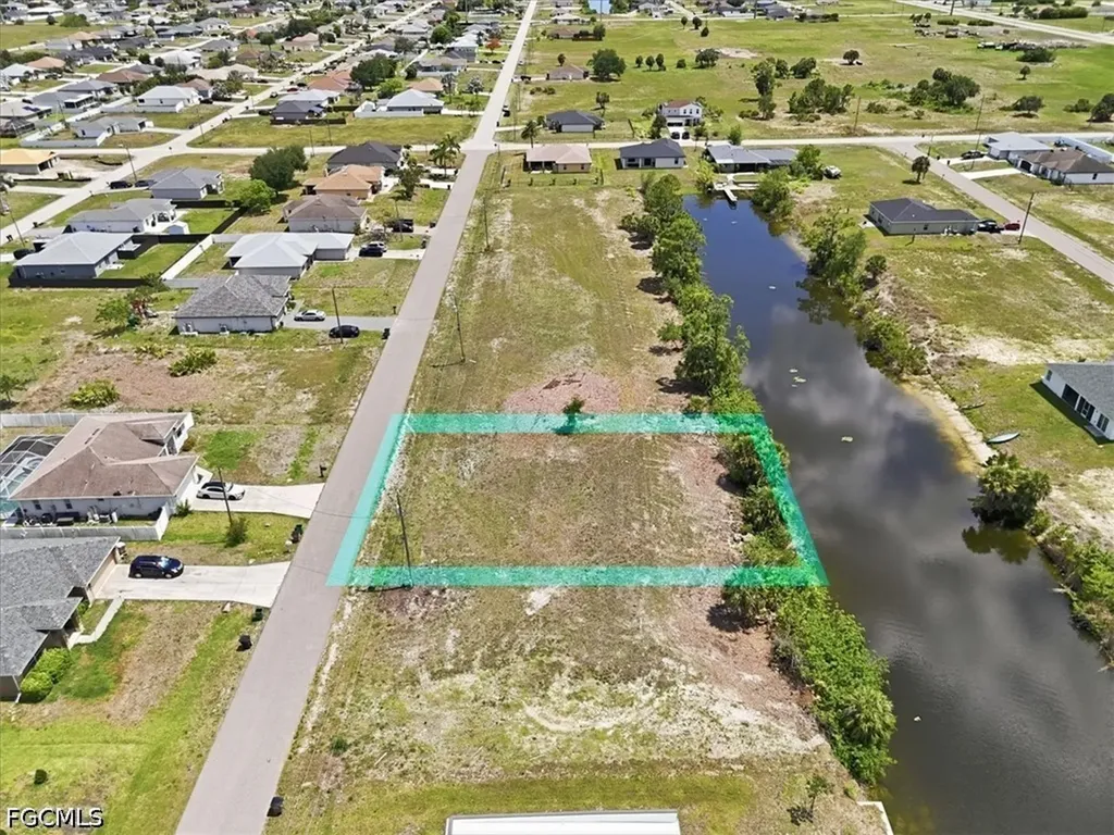 3000 NE 1st Place Cape Coral FL 33909