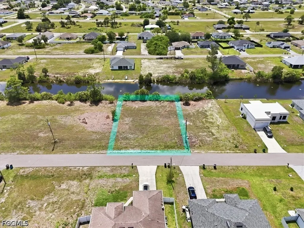 3000 NE 1st Place Cape Coral FL 33909