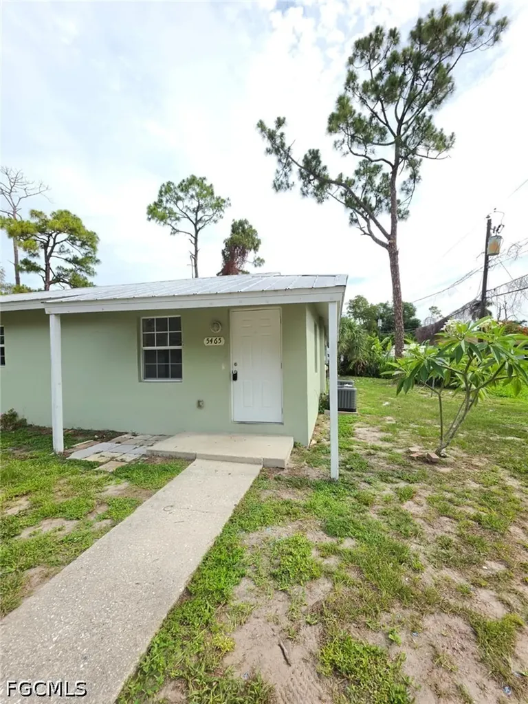 5626 6th Avenue Fort Myers FL 33907