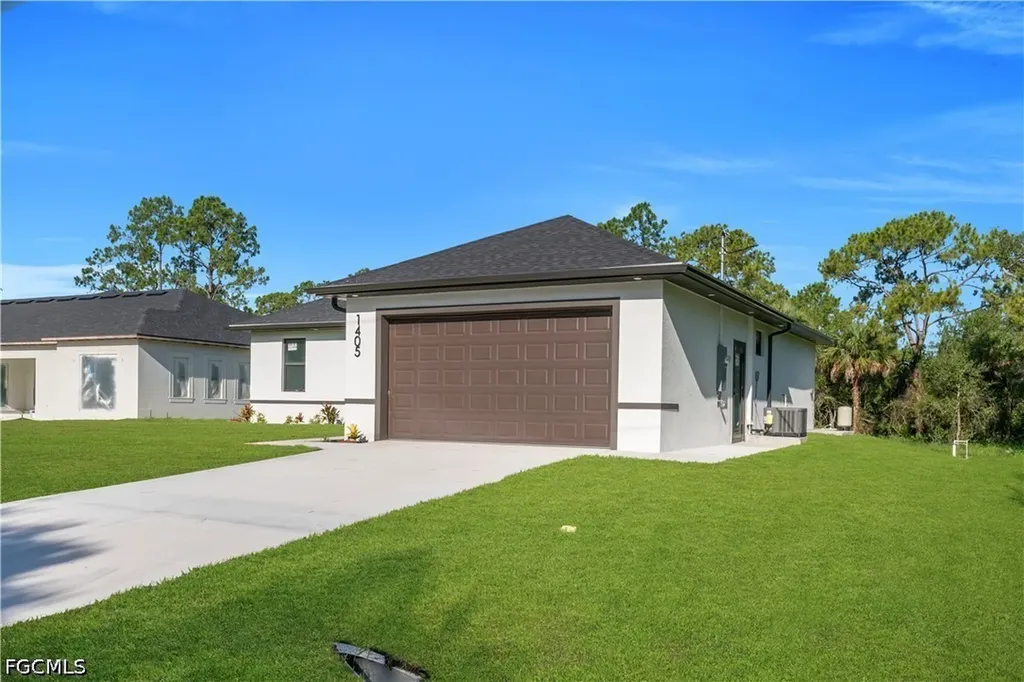 1405 Palmetto Avenue Lehigh Acres FL 33972