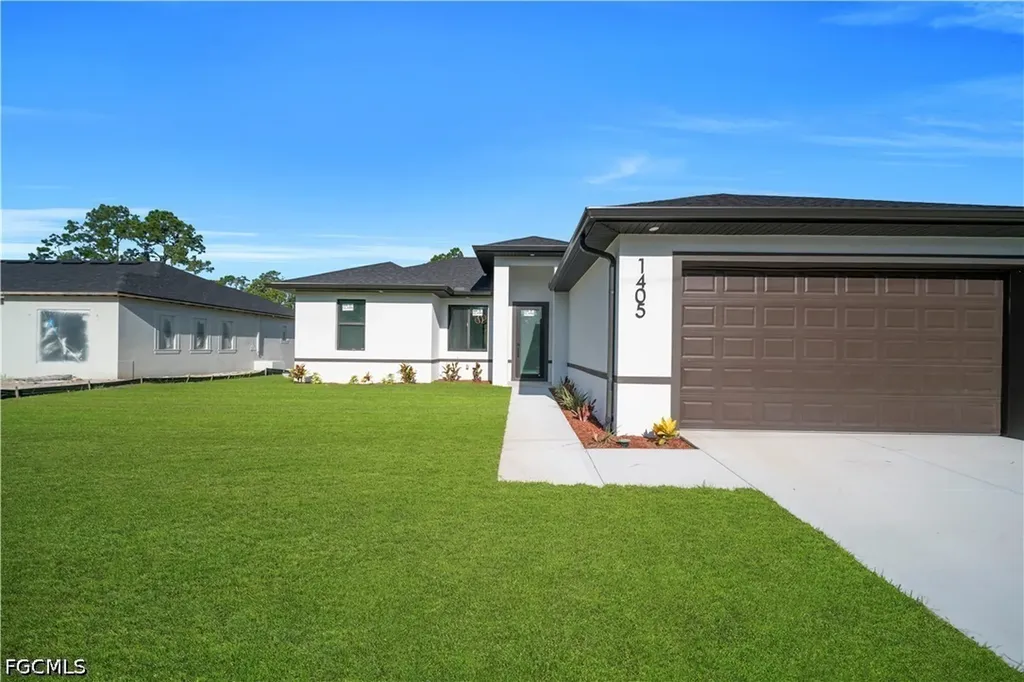 1405 Palmetto Avenue Lehigh Acres FL 33972