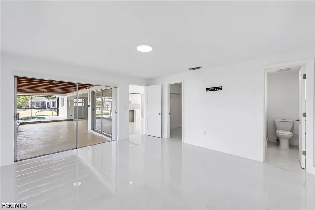1729 Cascade Way N North Fort Myers FL 33917