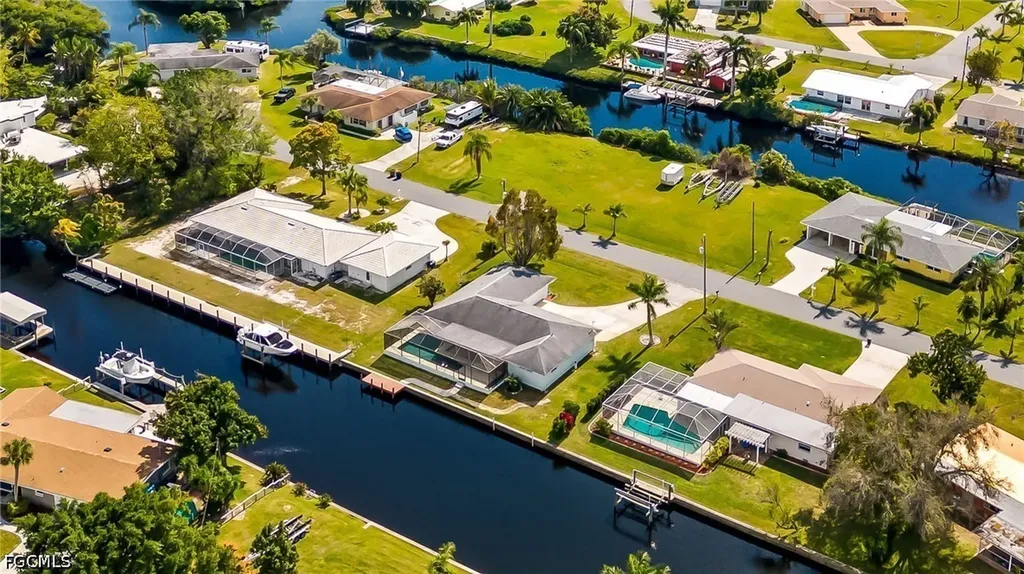 1729 Cascade Way N North Fort Myers FL 33917