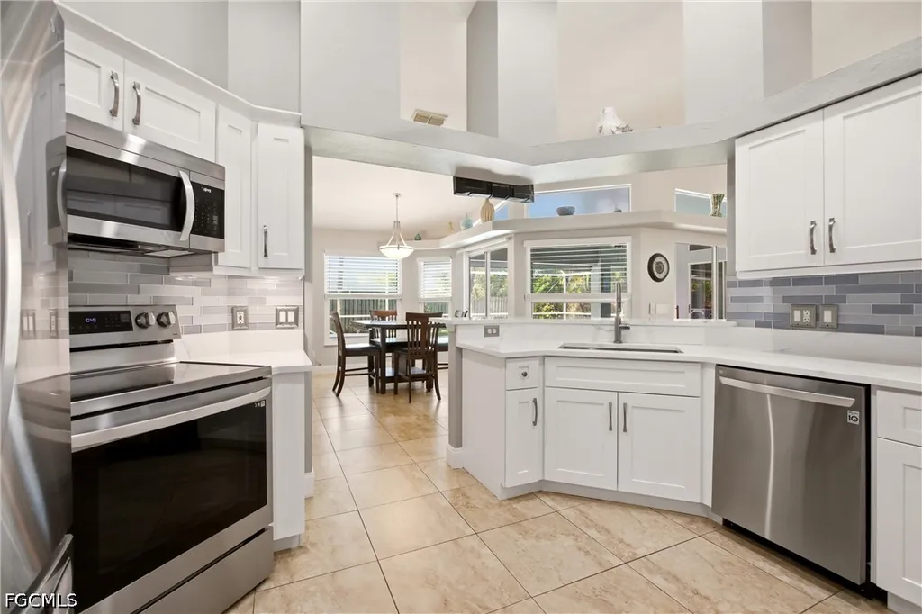 238 SW 45th Terrace Cape Coral FL 33914