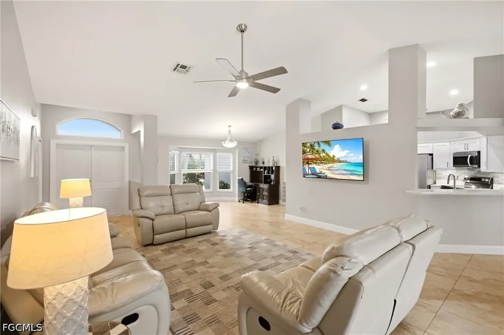 238 SW 45th Terrace Cape Coral FL 33914