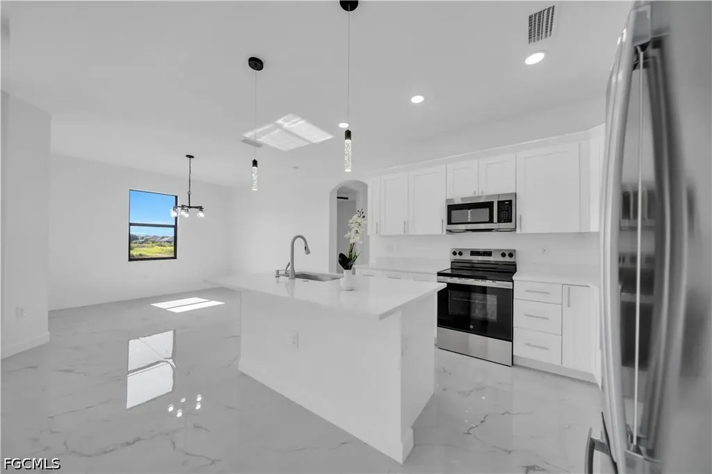 800 Pine Avenue Lehigh Acres FL 33972